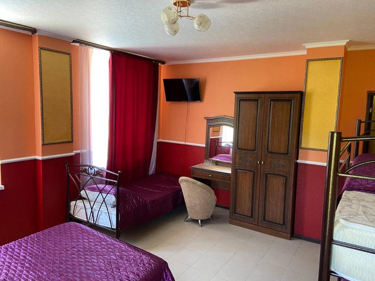 Park-Hotel Abkhazia Tsandrypsh ภายนอก รูปภาพ