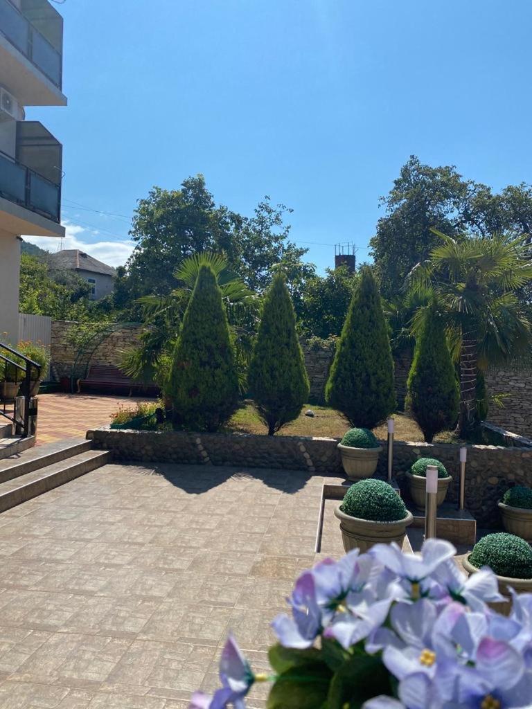 Park-Hotel Abkhazia Tsandrypsh ภายนอก รูปภาพ
